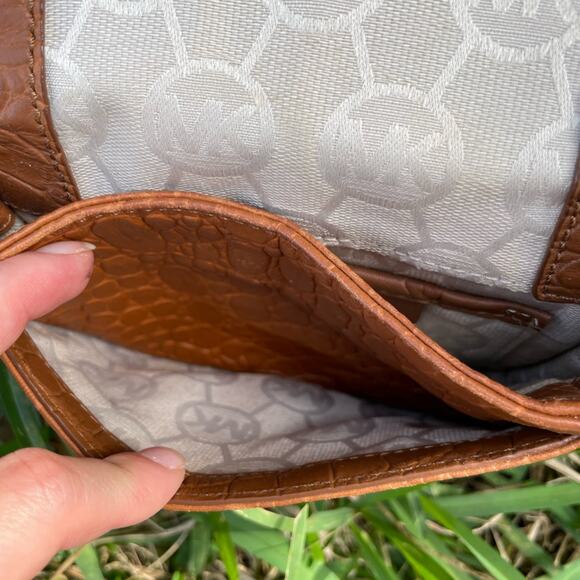 Micahel Kors Camel Brown Snake skin embossed pattern leather crossbody - Picture 5 of 8